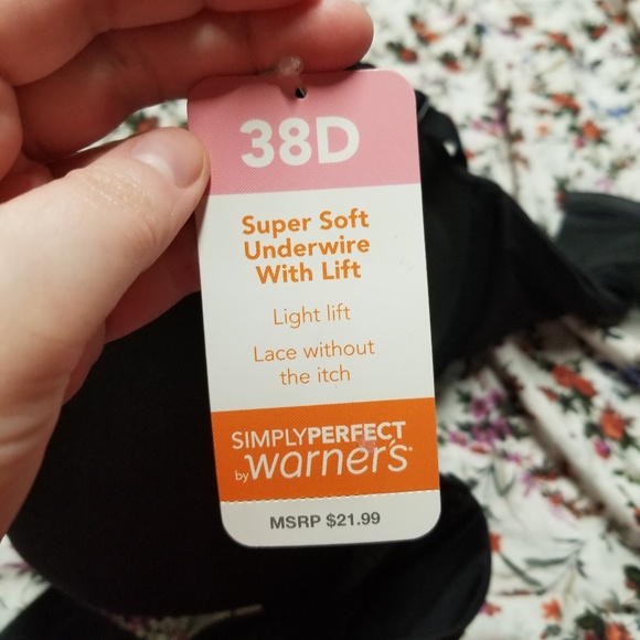 ✔SOLD✔Simply Perfect Convertible Lift Bra in Black - Picture 4 of 5